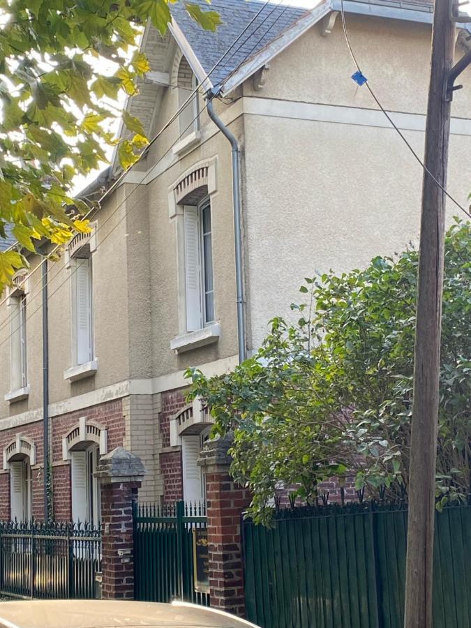 Studio Tt Confort Neuf Et Equipe Apartman Noyon Kültér fotó